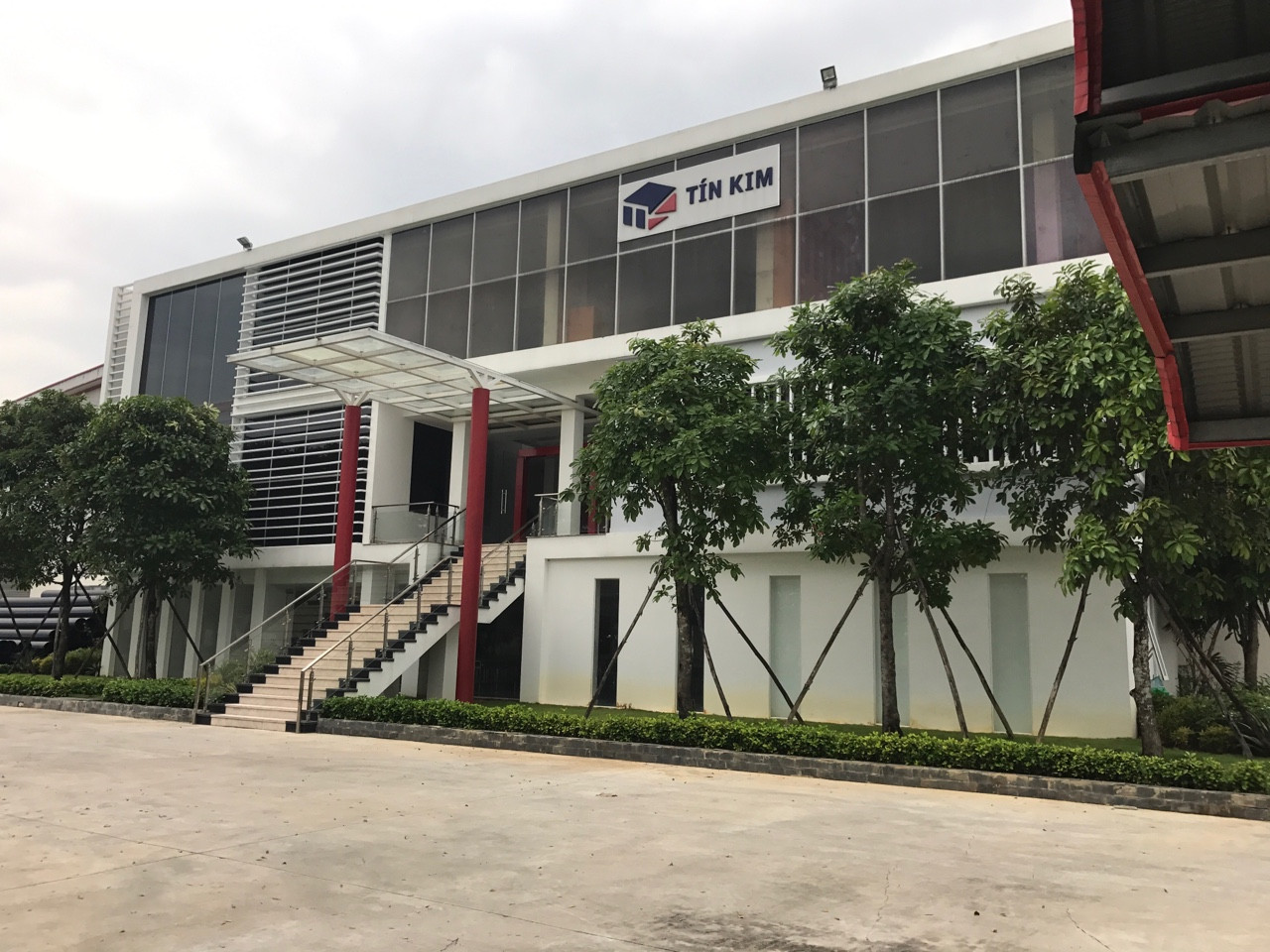 Workshops construction services