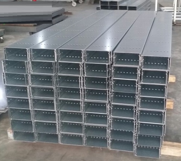 Powder coated cable tray 200x100