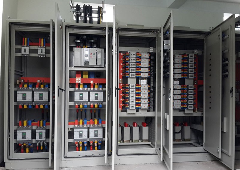 Industrial electrical cabinet
