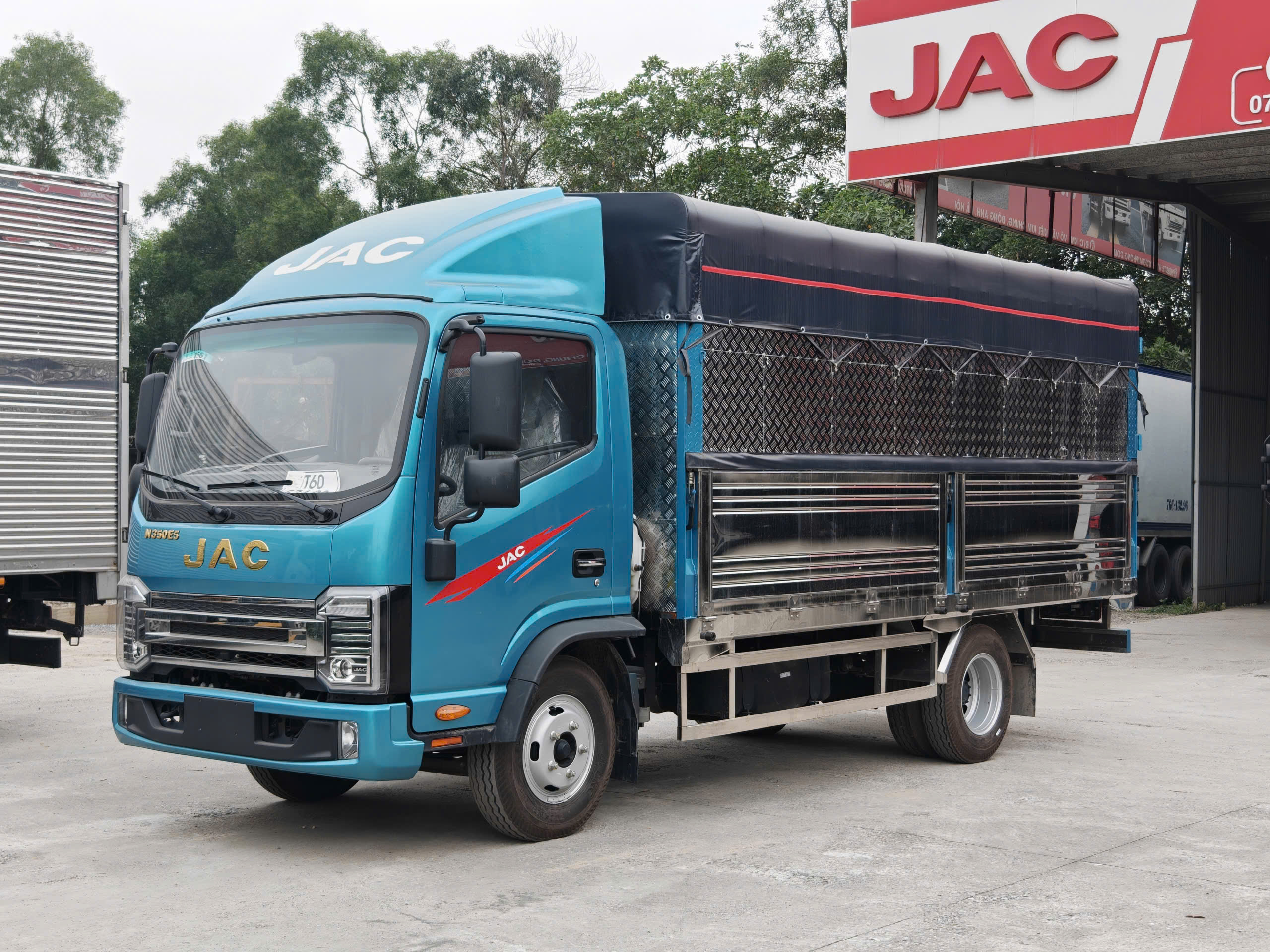 Truck
