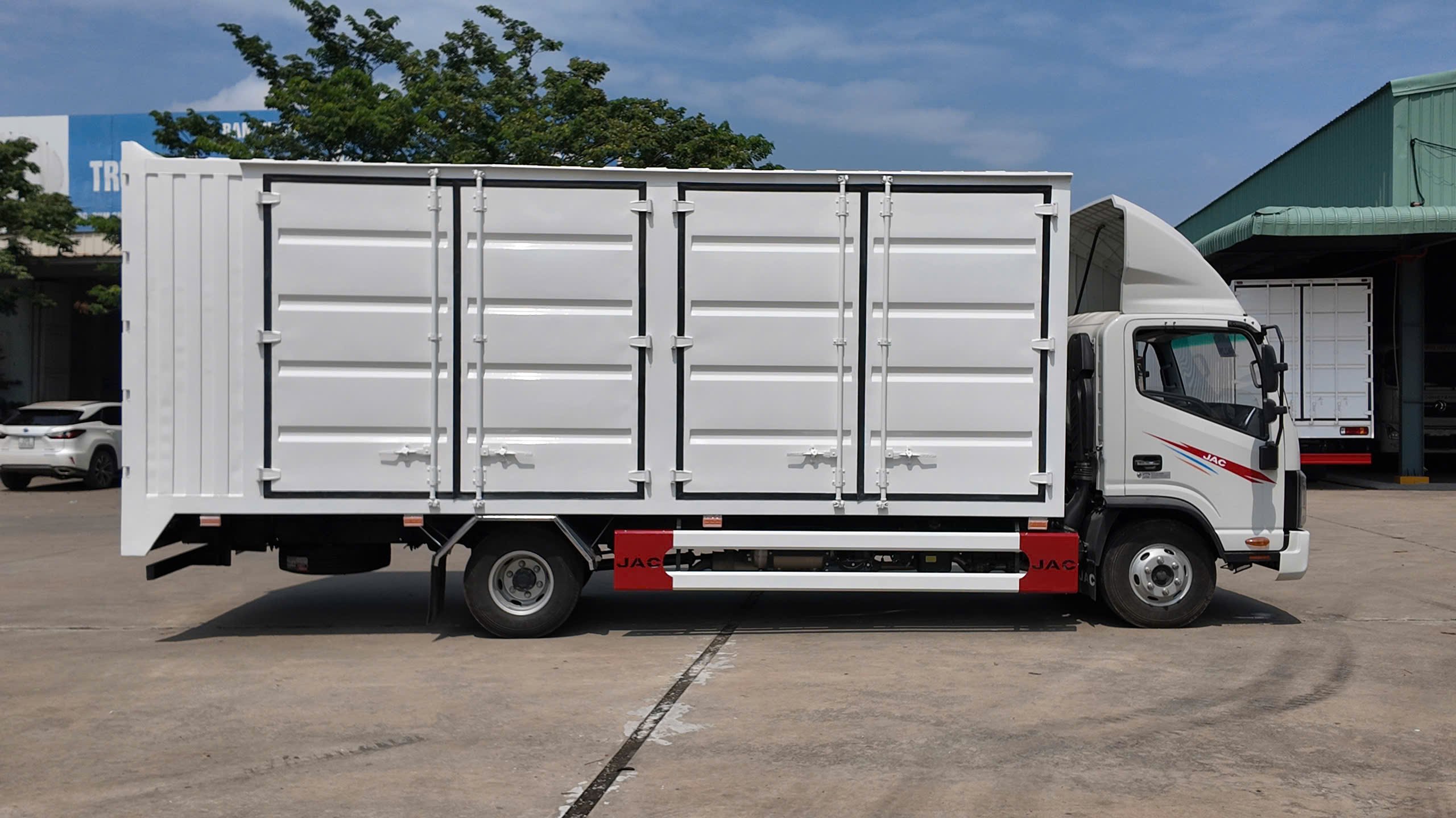 Truck