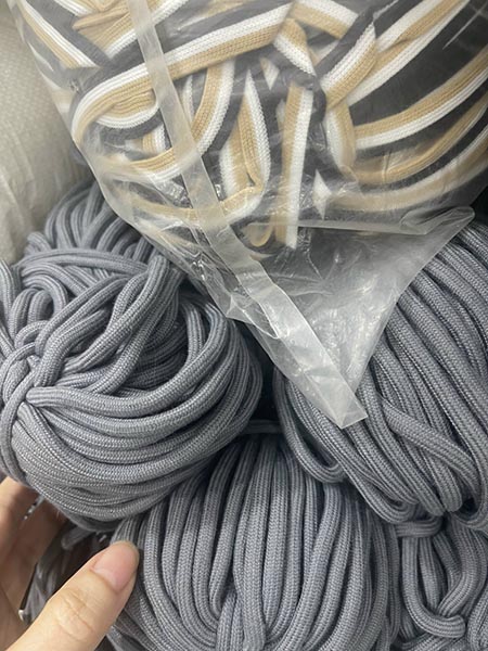 Woven tapes