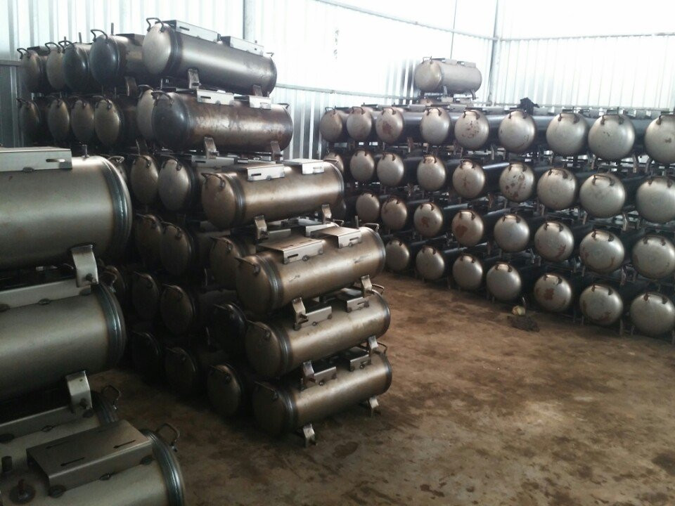 Compressed air tank