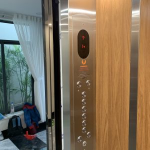 Family elevator