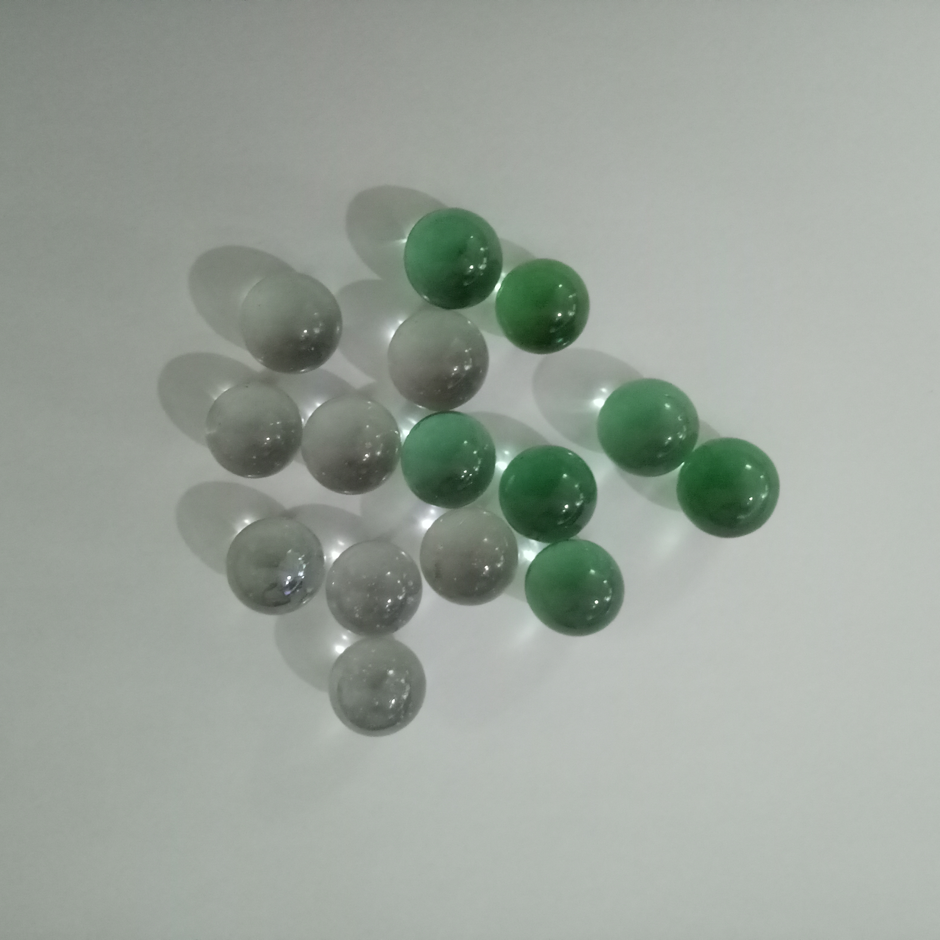 Glass bead