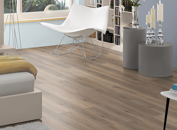 Laminated wood flooring