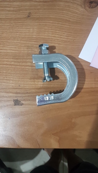 Scaffolding couplers