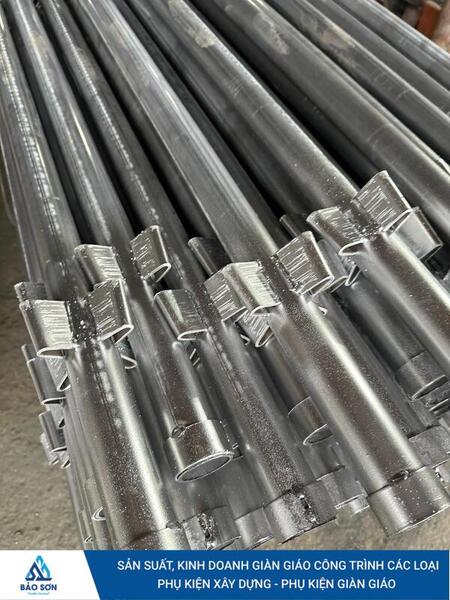 Wedge lock scaffolding