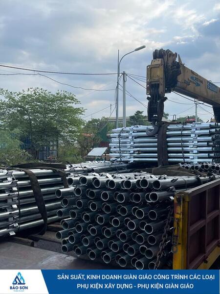 Wedge lock scaffolding