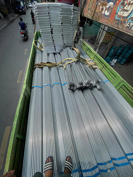 Scaffolding tubes