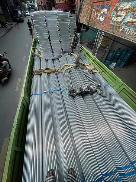 Scaffolding tubes