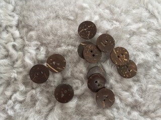Coconut shell buttons