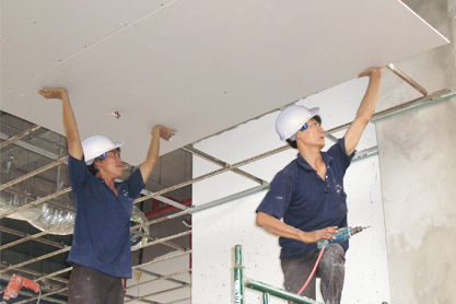Plaster ceiling construction