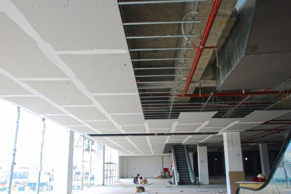 Plaster ceiling construction