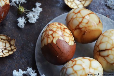 Tea leaf eggs