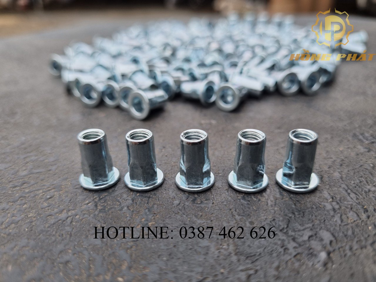 Hex rivet nut