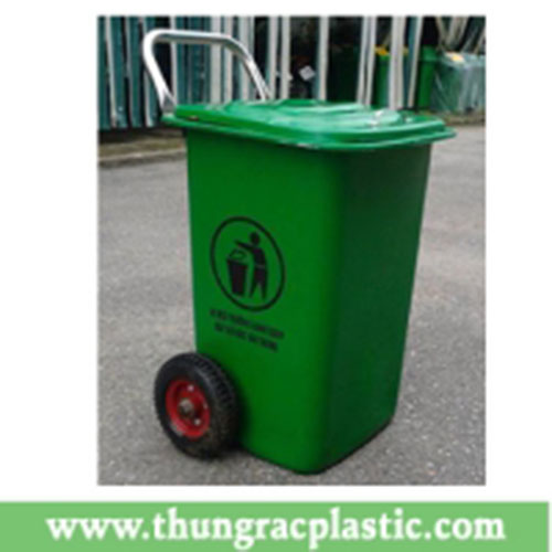 Composite trash cans with wheels