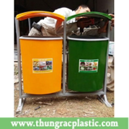 double hanging trash can