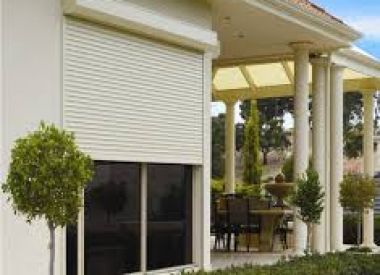 Rolling door
