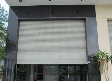 Rolling door