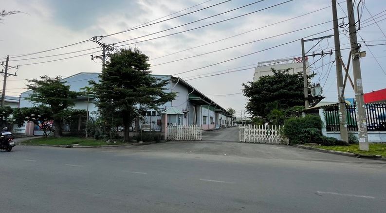 Self-managed warehouse for rent