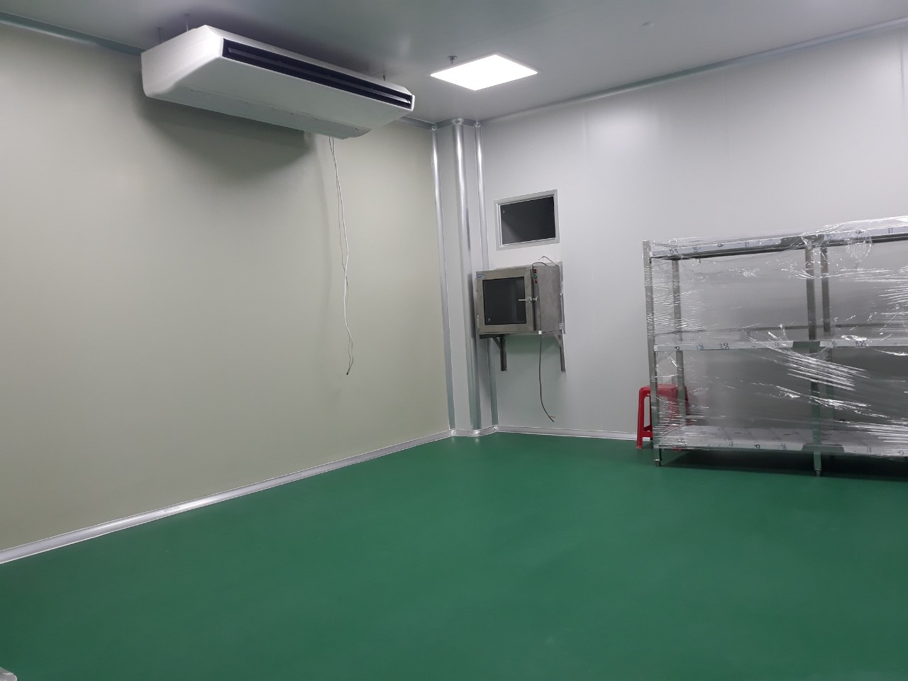 Clean room panel