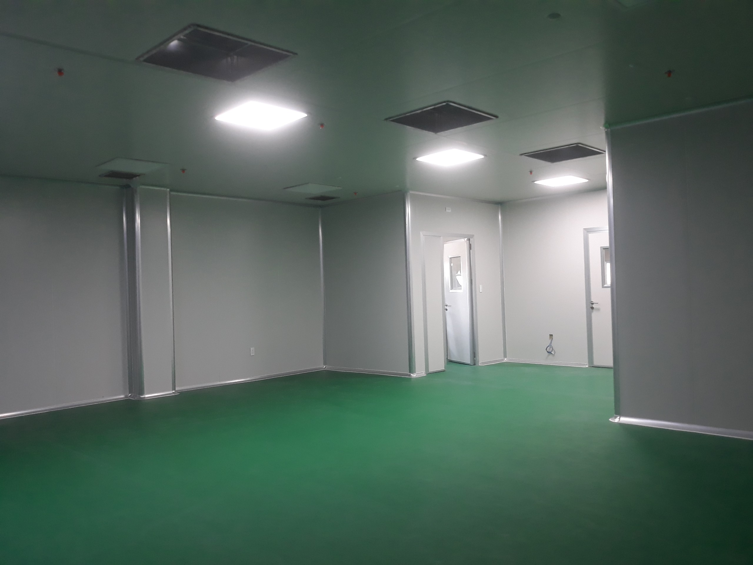Clean room panel