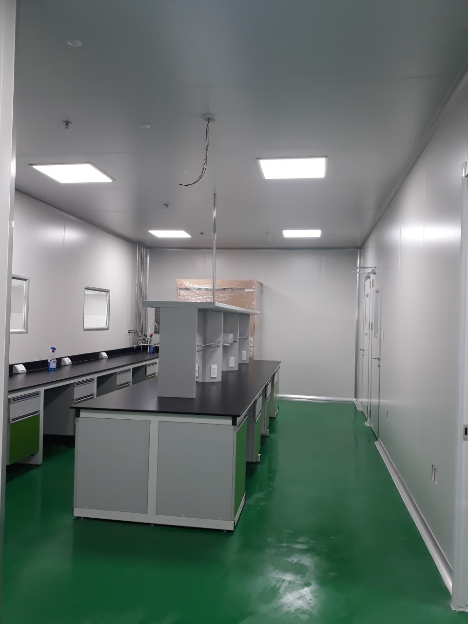 Clean room panel