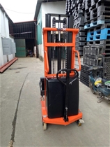 Semi Automatic Fork Lift Truck