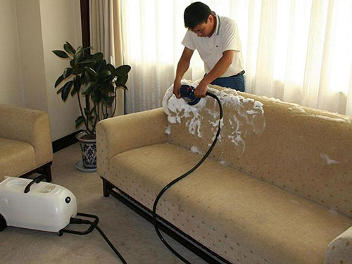 Sofa cleaning service
