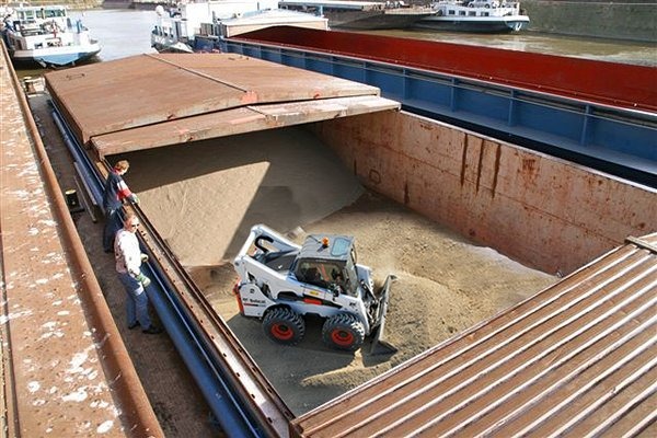 Hydraulic excavators