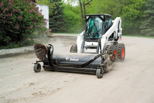Hydraulic excavators