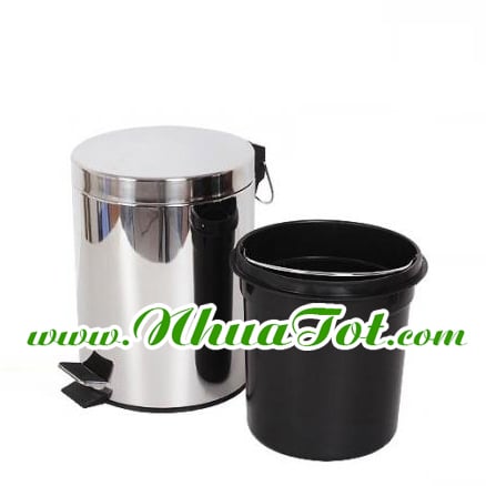 Stainless steel foot-pedal trash bin
