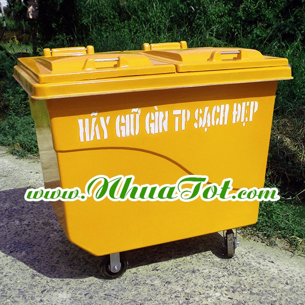 Medical trash bin