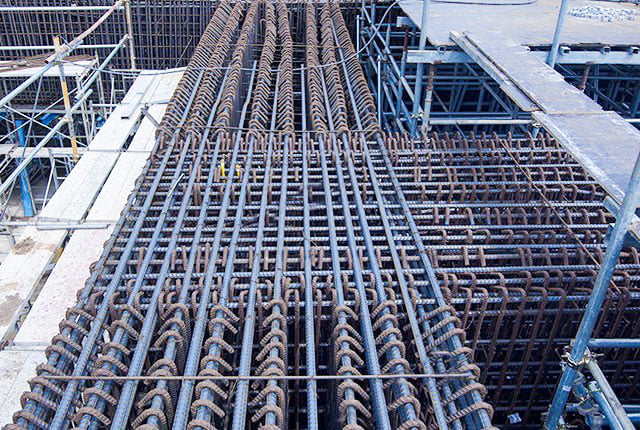 Self compacting concrete