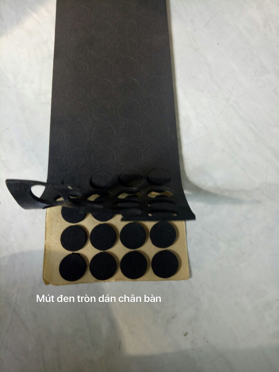 Round Black Foam