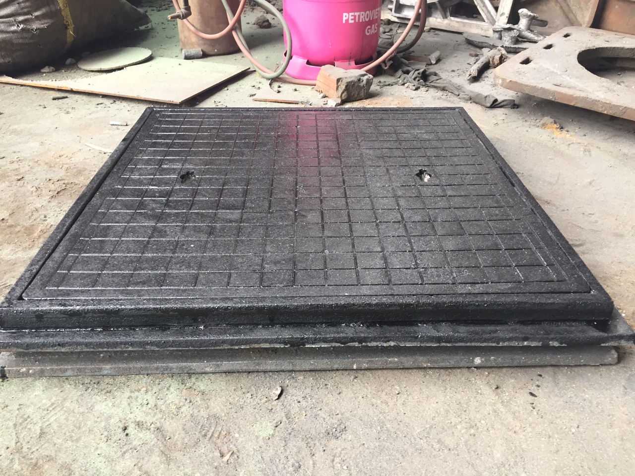 Manhole cover