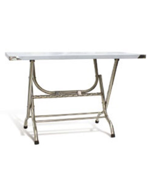 Folding tables