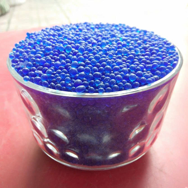 Blue silica gel desiccant beads