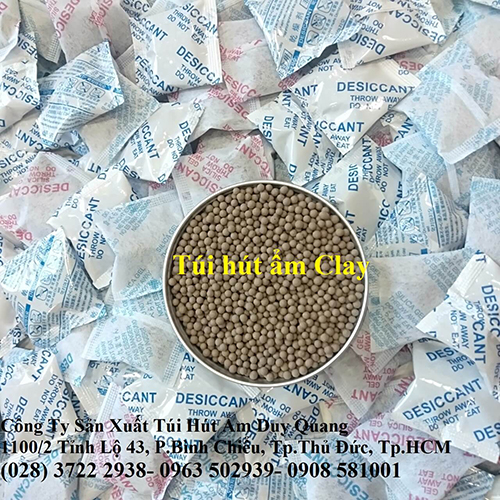 Clay desiccant packet