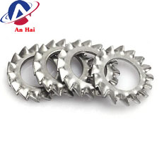 Serrated washers
