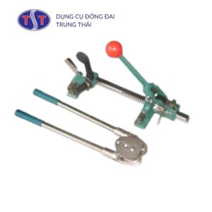 Prince plastic strapping device