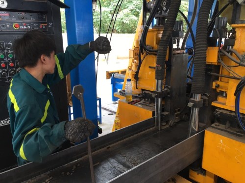 Steel processing machine