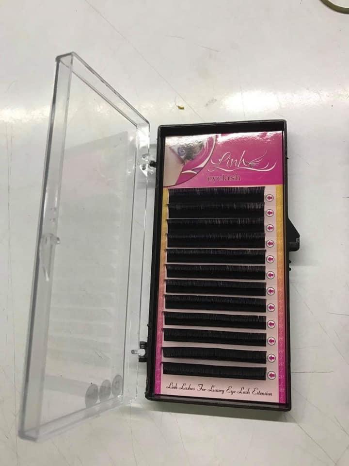 Eyelash extension