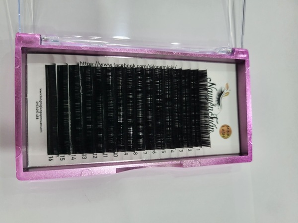 False eyelashes