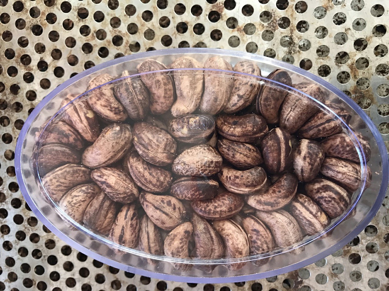 Salt roasted cashews