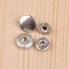 Metal button