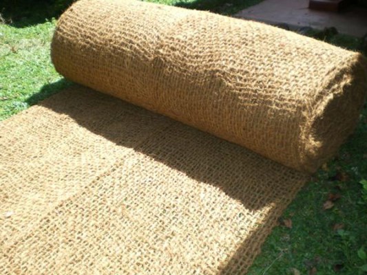Coconut fiber mat