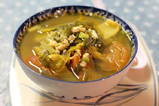 Minced pork and mustard green soup