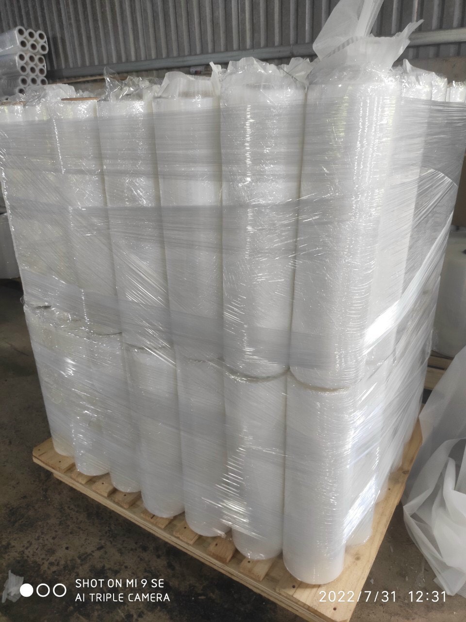 PE pallet wrap film